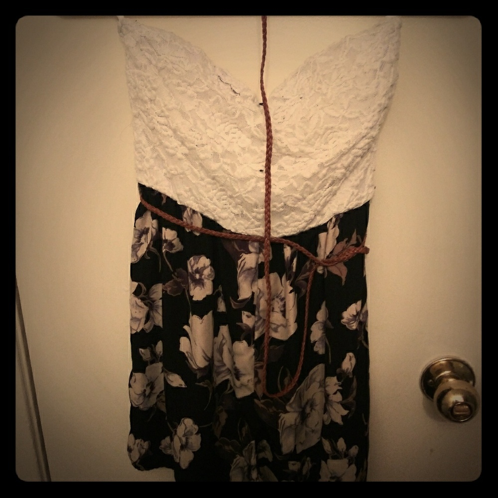 Strapless romper